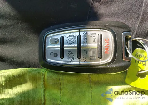 2017 Chrysler Pacifica Limited из США, поврежденный, VIN 2C4RC1GG8HR528376